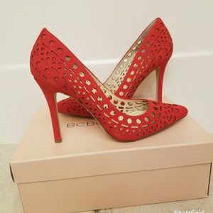 BCBG Topaz Womens red suede  cu